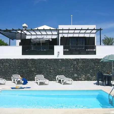 Puerto Del Carmen Sleeps 6 Pool Wifi T691347 * Puerto del Carmen (Lanzarote)